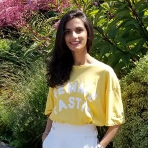 Meet your Posher, Madeeha